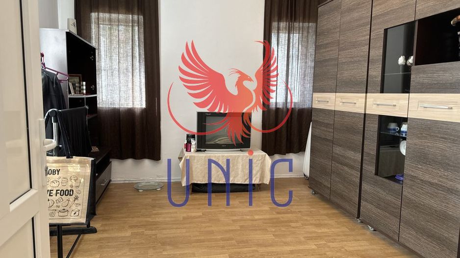 Casa cu teren de 1000 de mp -Radovan - Poză 2