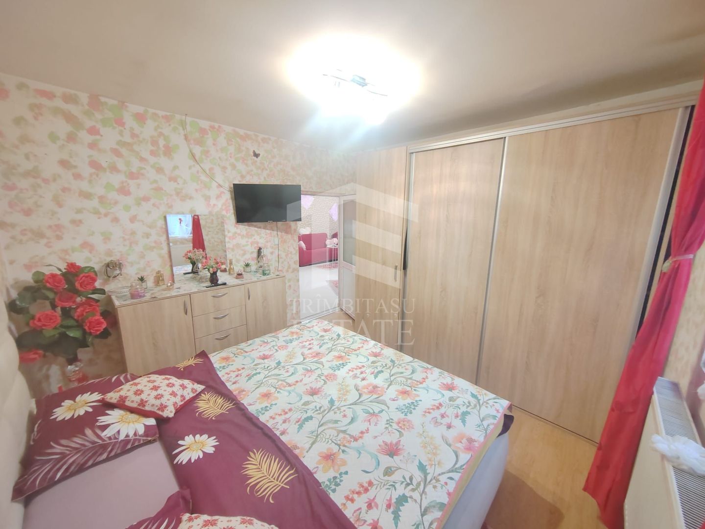 Casa pe parter individuala la pret de apartament - Poză 4