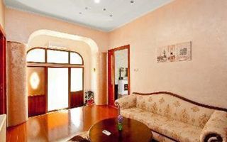 Casa P+1E si teren 370 mp, singur in curte - Piata Centrala - Poză 9