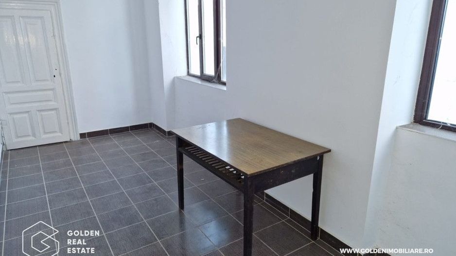 Apartament 3 camere renovat, ultracentral, etaj 3, cladirea Catedralei Catolice - Poză 7