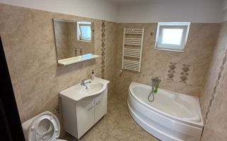 ​Vilă superbă de închiriat în Corbeanca (Sat Stratu) – Curte generoasă - Poză 10