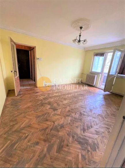 Etaj 3, apartament cu  2 camere zona Alexandru-Zimbru - Poză 3