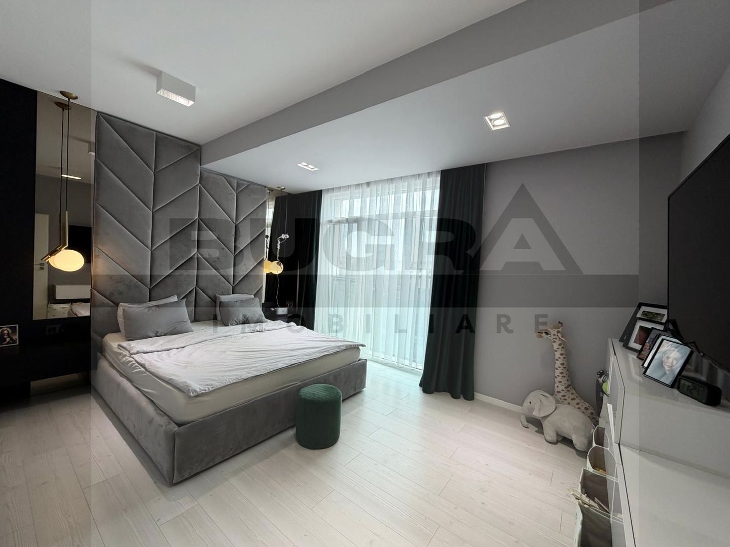 Penthouse 2 niveluri de 120mp, terase 60mp, parcare, zona Iulius Mall - Poză 13