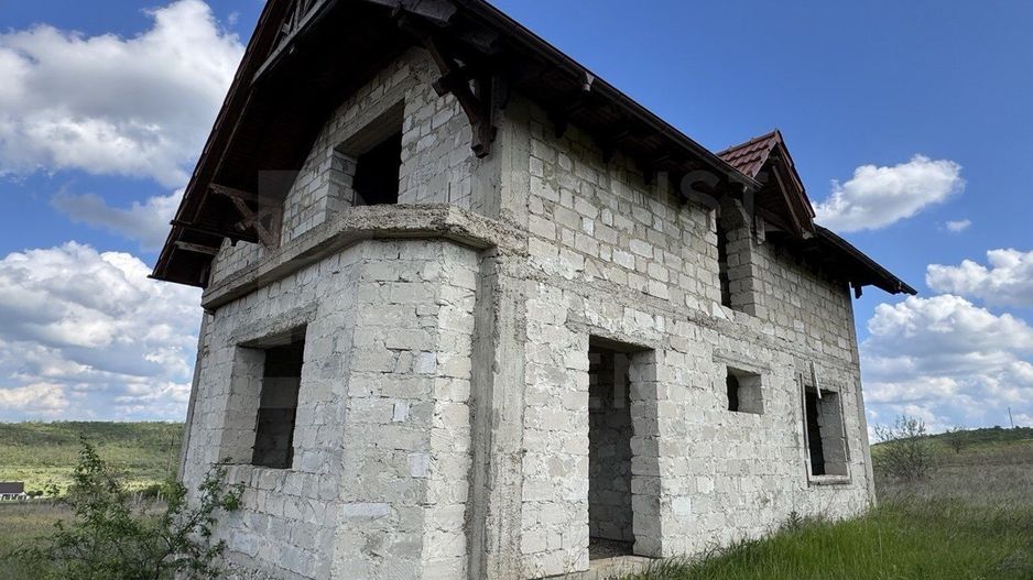 Vânzare, casă 4 camere,  satul Străisteni, com. Băcioi - Poză 4