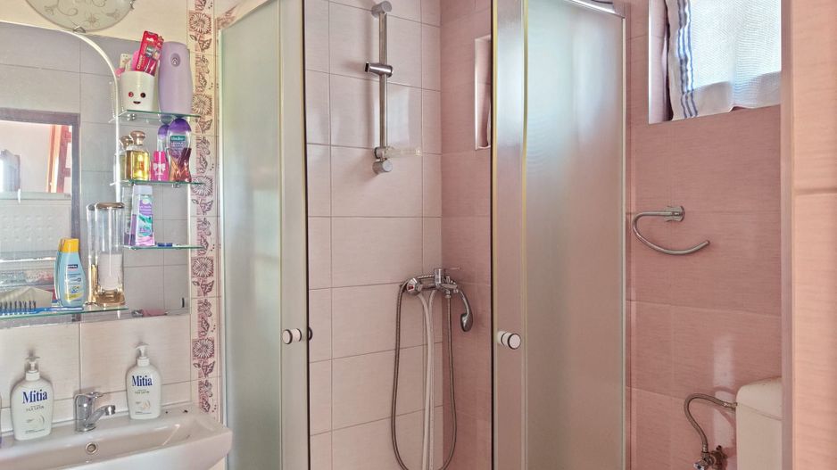 Casa individuala cu teren de 5000 mp, Deusu - Poză 4