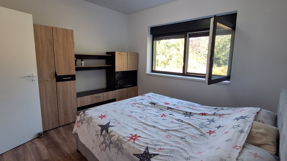 Casa individuala parter cu garaj - Dumbravita - Poză 23