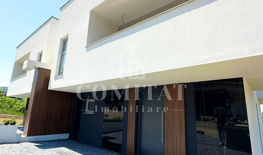 Casă tip duplex în zonă cu panoramă a cartierului Borhanci - Poză 2
