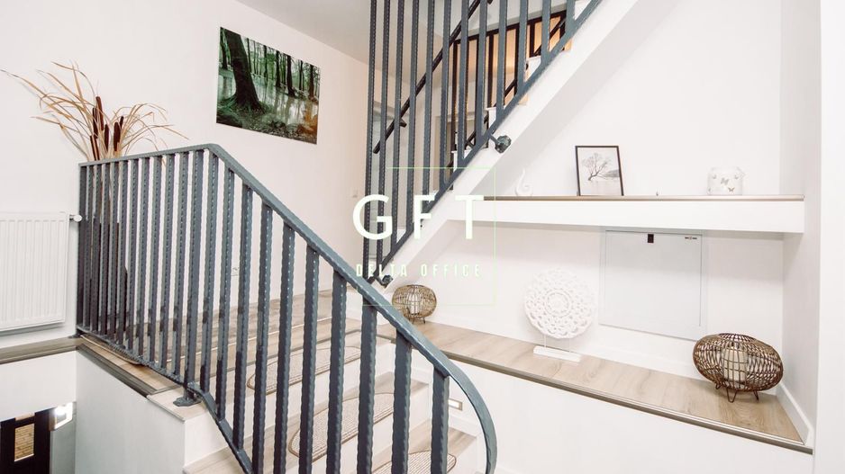 Pensiune Moderna 200 mp-teren 1000 mp-foisor-terasa-balcoane-Colibita - Poză 9