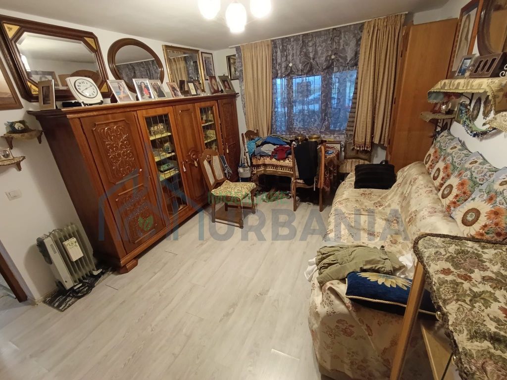 Vand apartament DECOMANDAT in zona Zimbru, cum mergi spre Dacia - Poză 1