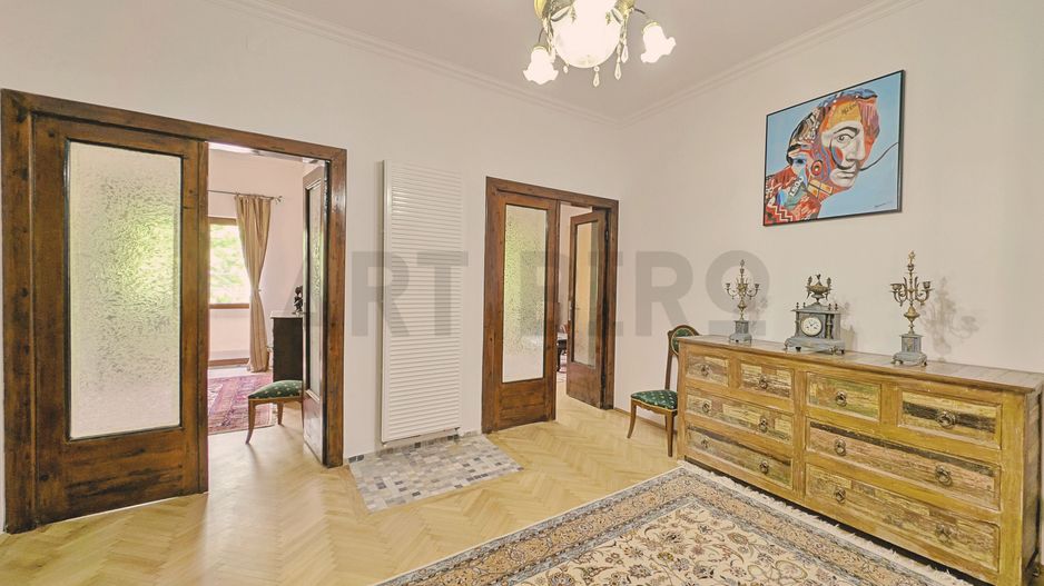 Zero comision, 120mp birou elegant in vila eclectica, Polona - Tunari - Poză 2