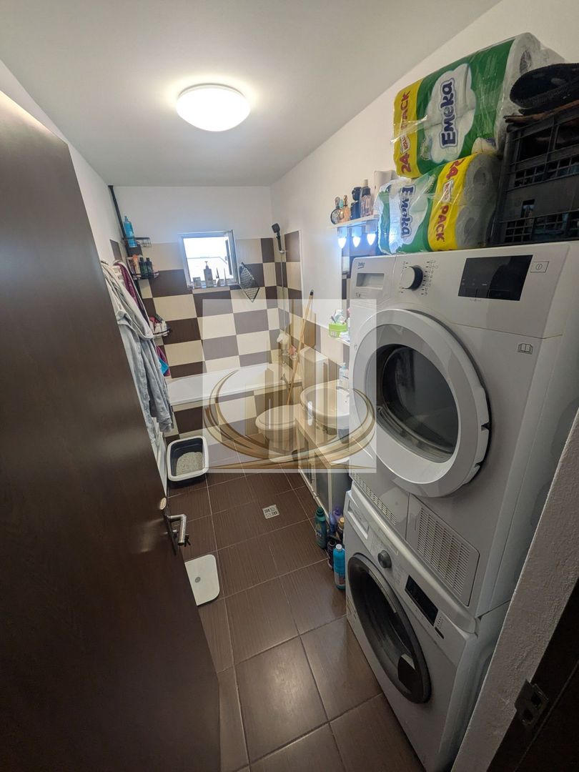 : apartament  de vanzare 3 camere, zona Modern - Poză 6
