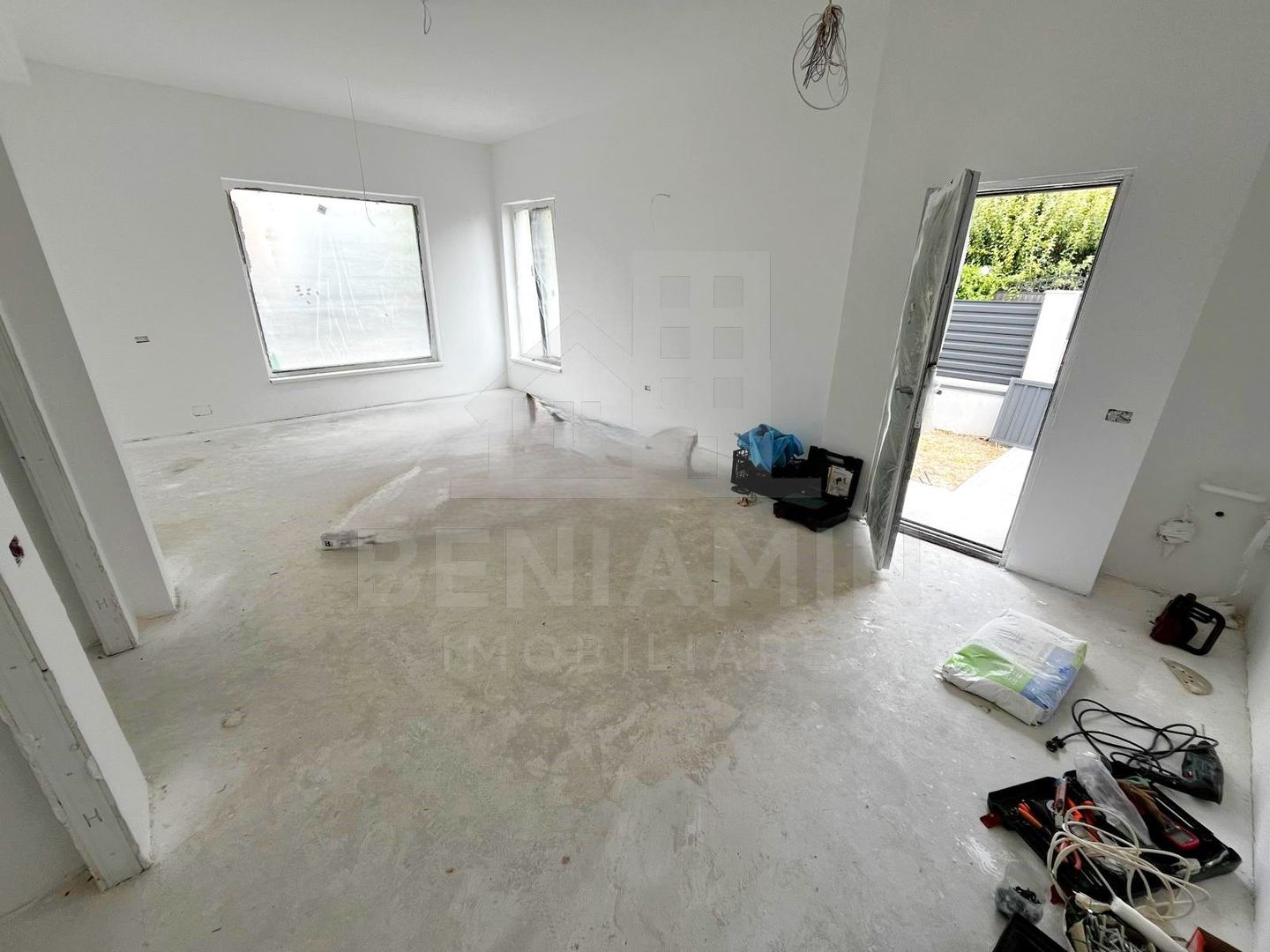 Casa Moderna P+1-Toate Utilitatile-140mp -3 Dormitoare-3Bai-Zona Ford - Poză 5