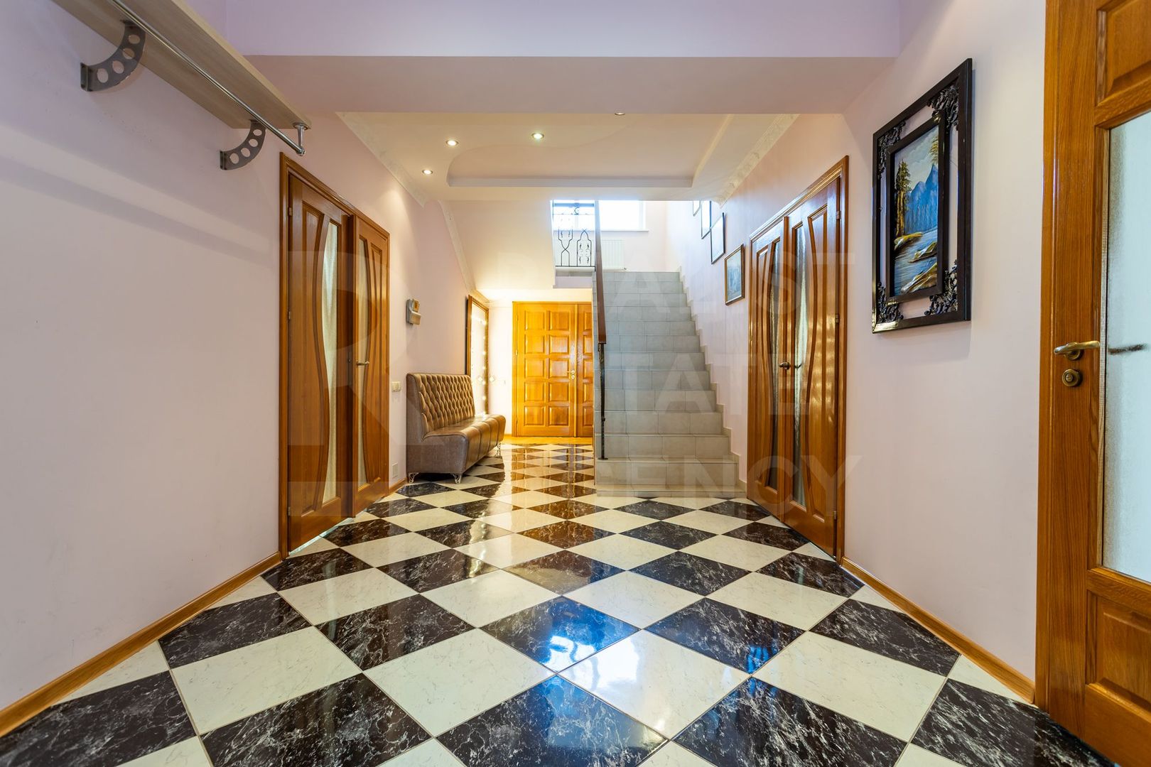 Casă în 4 nivele, amplasat pe strada Chicago, Stăuceni. - Poză 24