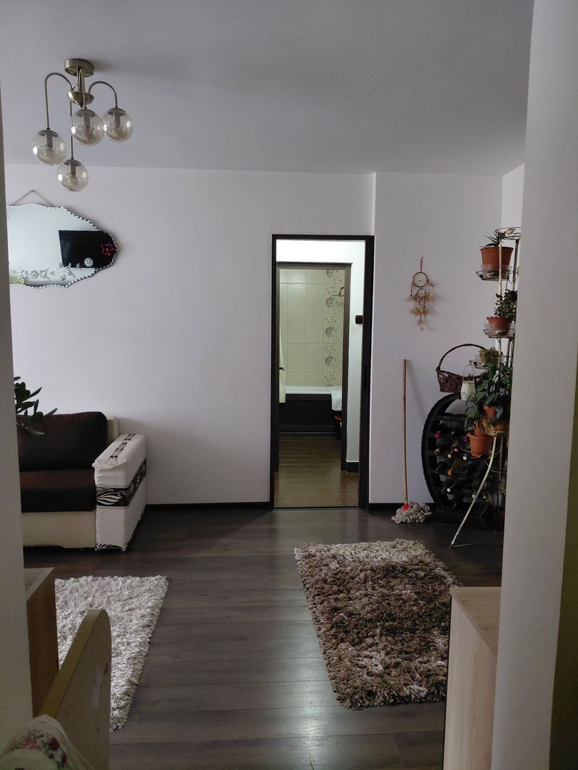 Apartament 2 cam – Tiglina 2, etaj 2/4 ,pozitie excelenta - Poză 4