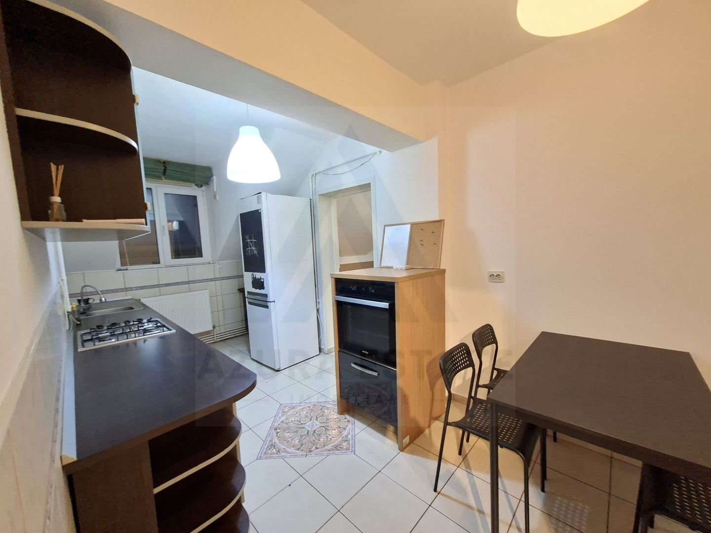 Apartament 2 camere 64 mp utili pivnita si parcare privata in Strand - Poză 12