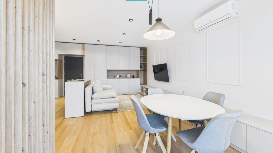 Apartament spațios, vedere și facilități premium - Poză 12