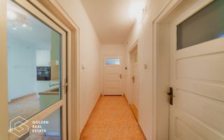 Vila superba, P+E,  Cuvin, 9 camere, 200 mp si teren 1300 mp plus anexa 3 camere - Poză 28