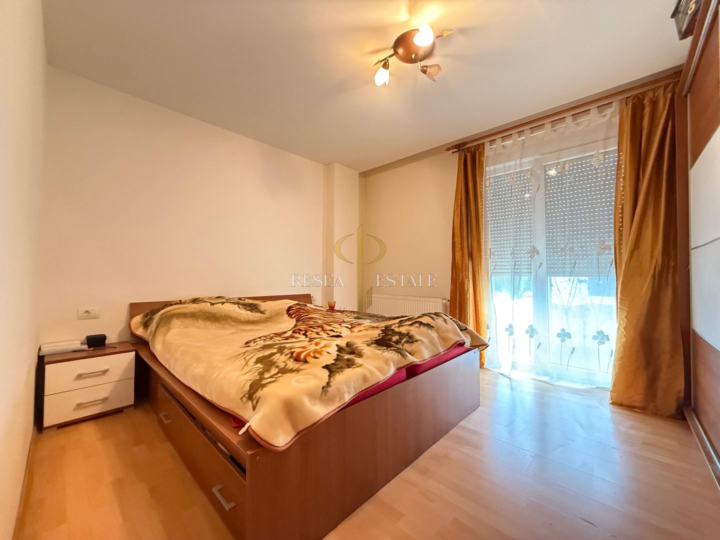 Apartament mobilat și utilat – 86 m² utili, 2 locuri de parcare - Poză 2