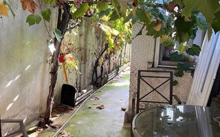 De vanzare casa trei camere - Poză 1