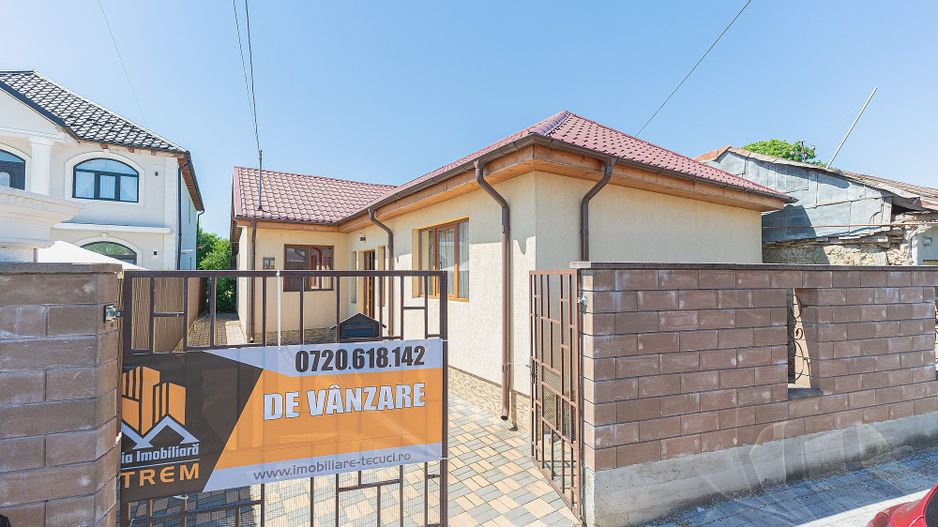 Casă 3 camere, 368mp teren, supr. utila 90mp, pe str. Focșa din Tecuci - Poză 2