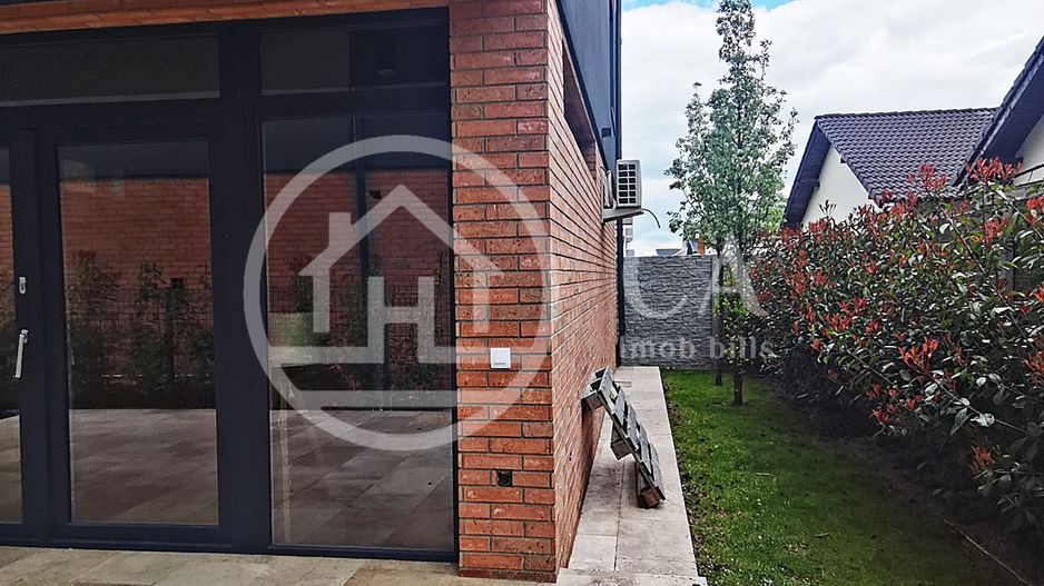 Casă de vânzare stil mediteranean cu 5 camere in Tineretului, Oradea - Poză 3