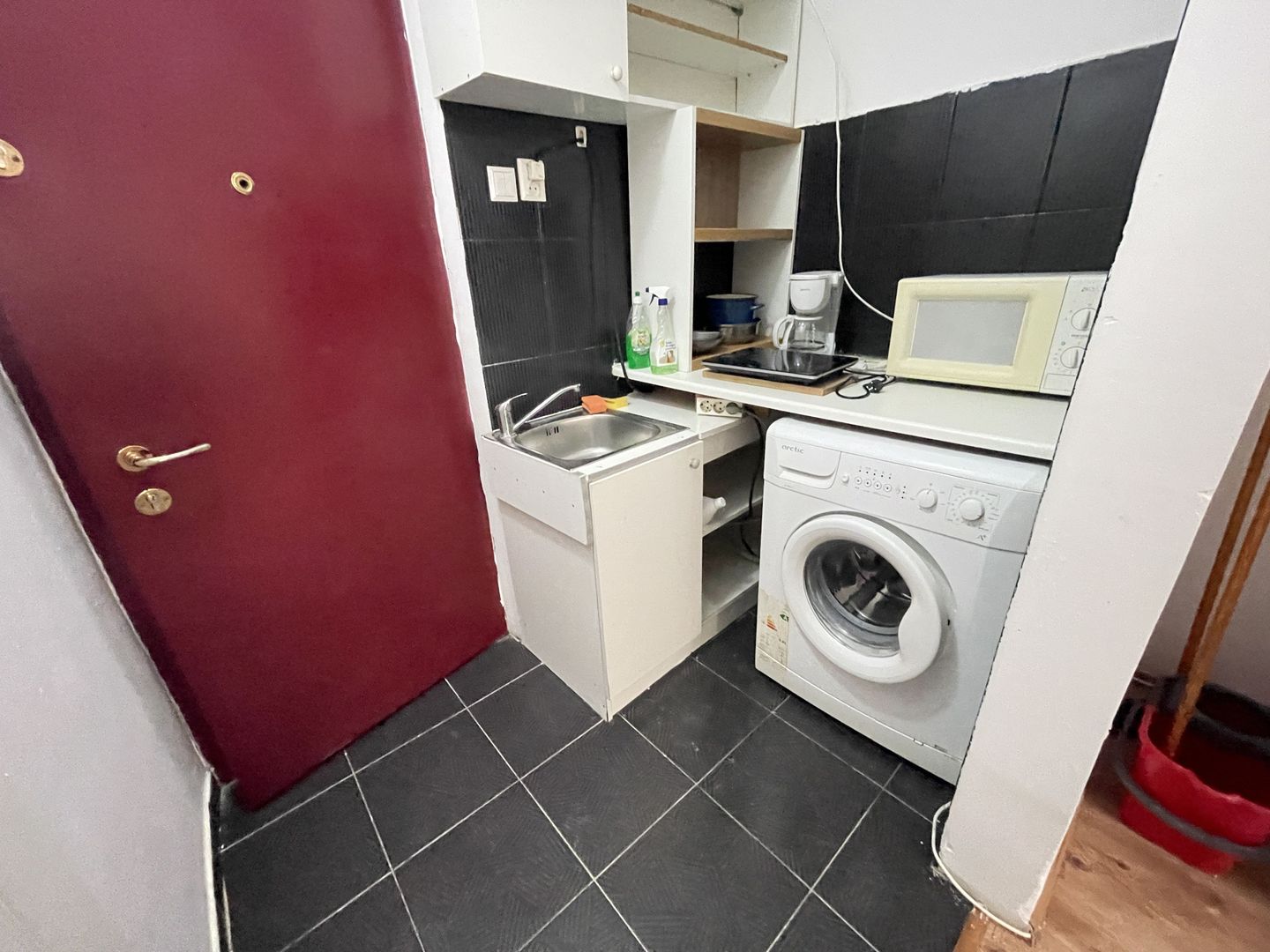 Garsonieră de vânzare în zona Aradului - Poză 11