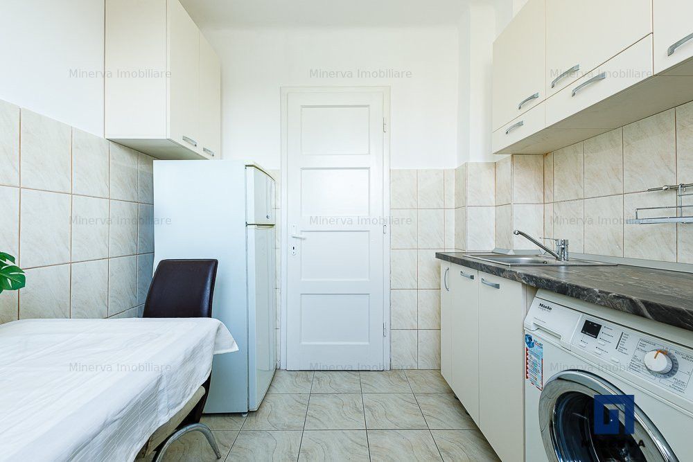 Bd CD LOGA Închiriere Apartament 2 camere decomandat, mobilat utilat, 340 euro - Poză 12