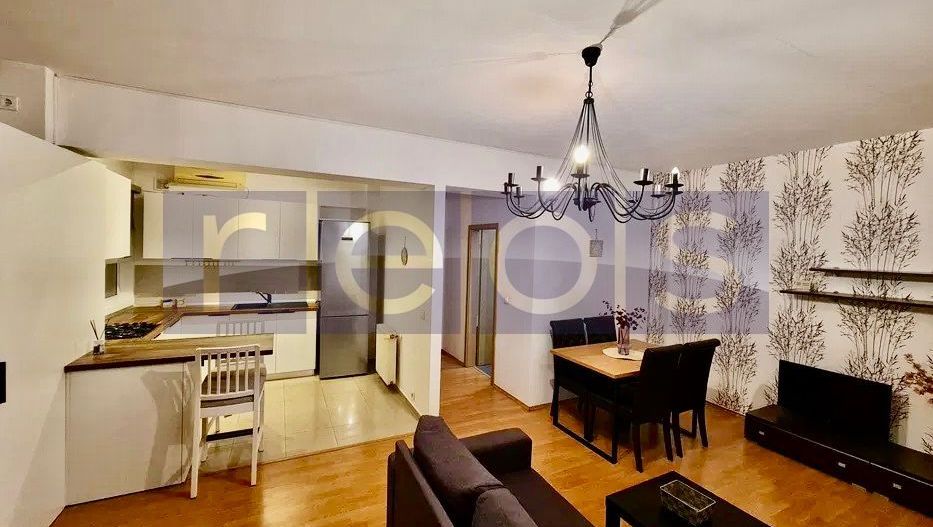 VANZARE APARTAMENT 2 CAMERE 56MP OZANA PALLADY BLOC 2009 - Poză 3