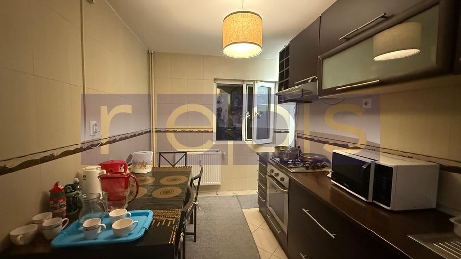 De vânzare apartament 3 camere Dorobanți -Radu Beller 2 Bai  Bloc 1986 - Poză 8