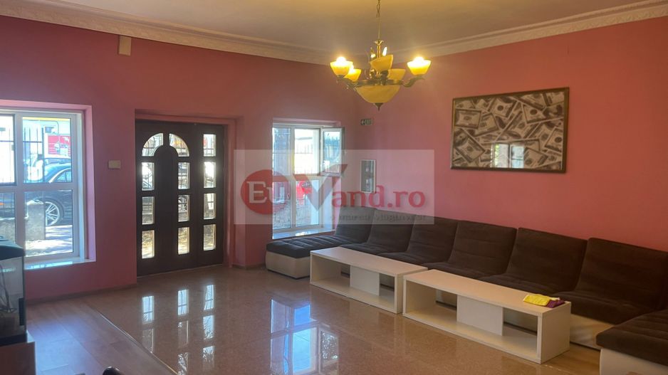 Casa de inchiriat - 200 mp - 6 dormitoare - Str. Tecuci - Poză 1