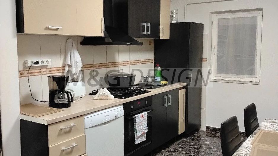 Apartament cu 3 camere  zona Soarelui - Poză 1