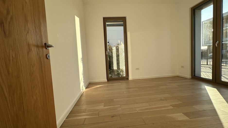 Casa cu 4 camere - Dumbarvita - Poză 11