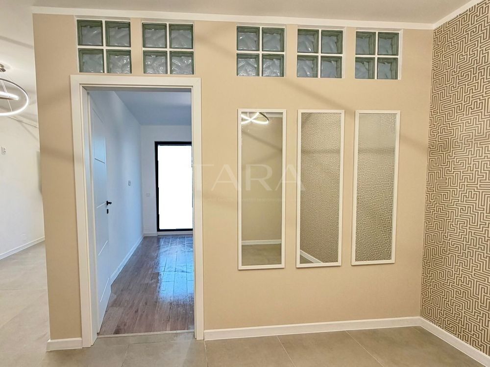 Apartament  3 camere Finisat | 56mp |  Floreşti - Poză 1