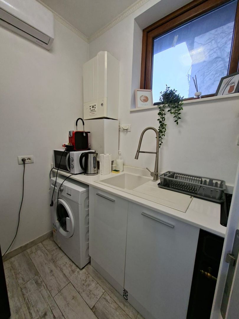 Apartament premium 2 camere | balcon amenajat | zonă centrală - Poză 4