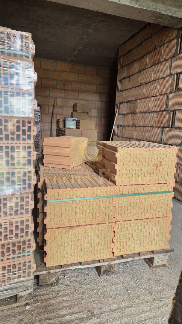 Apartament cu 2 camere, Tractoru, Brasov - Poză 7