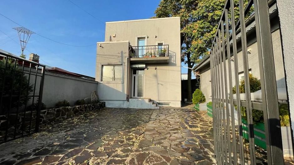 Imobil Sp+P+1 (280mp) si teren (320mp) Calea Ferentari - Poză 1