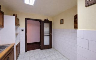 Apartament 4 Camere | 2 bai | 2 balcoane | Pivnita | Central - Poză 14