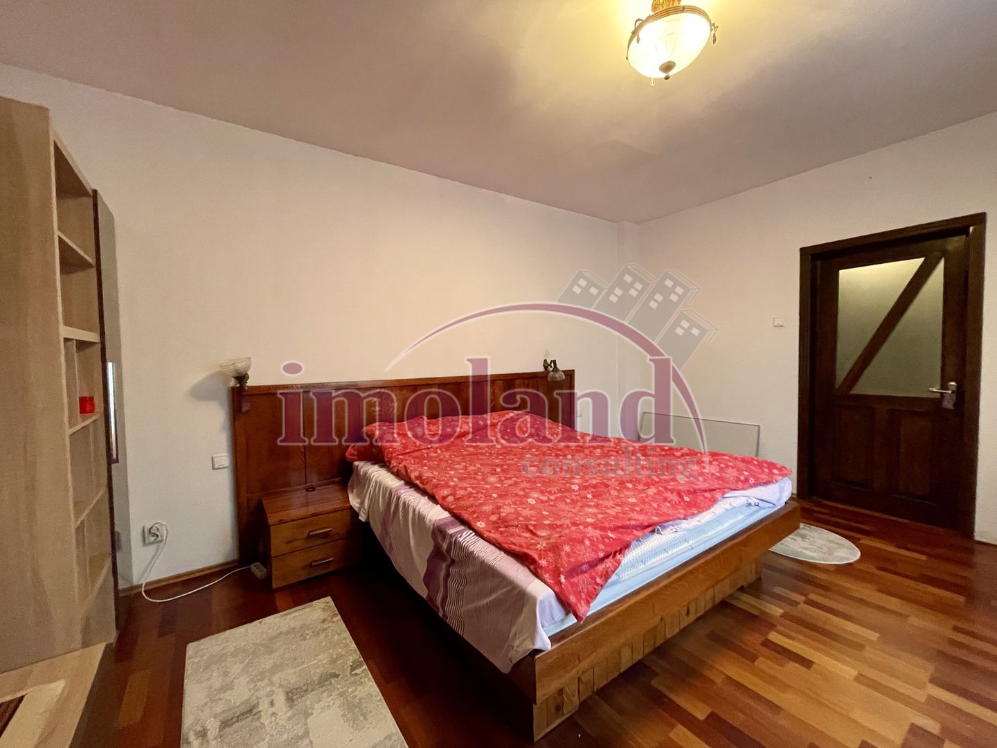 Casă parter 123 mp, complet renovată, curte generoasă, teren 400 mp - Giulesti - Poză 21