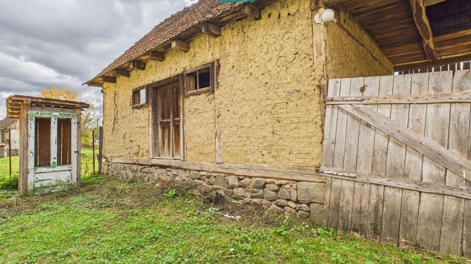 Casă cu 4 camere în Buhani, Dezna - Poză 16