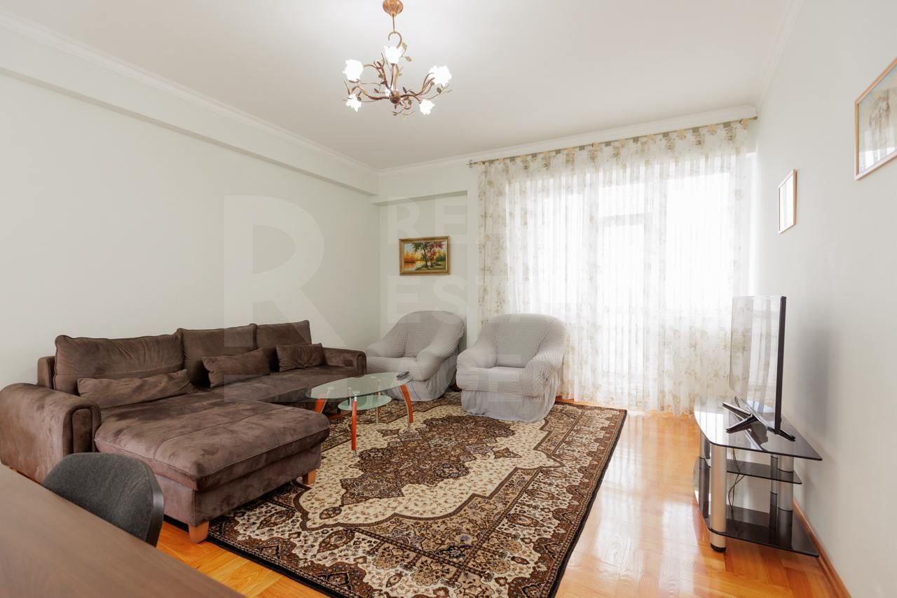 Chirie, apartament, 1 cameră + living, str. 31 August, Centru - Poză 5