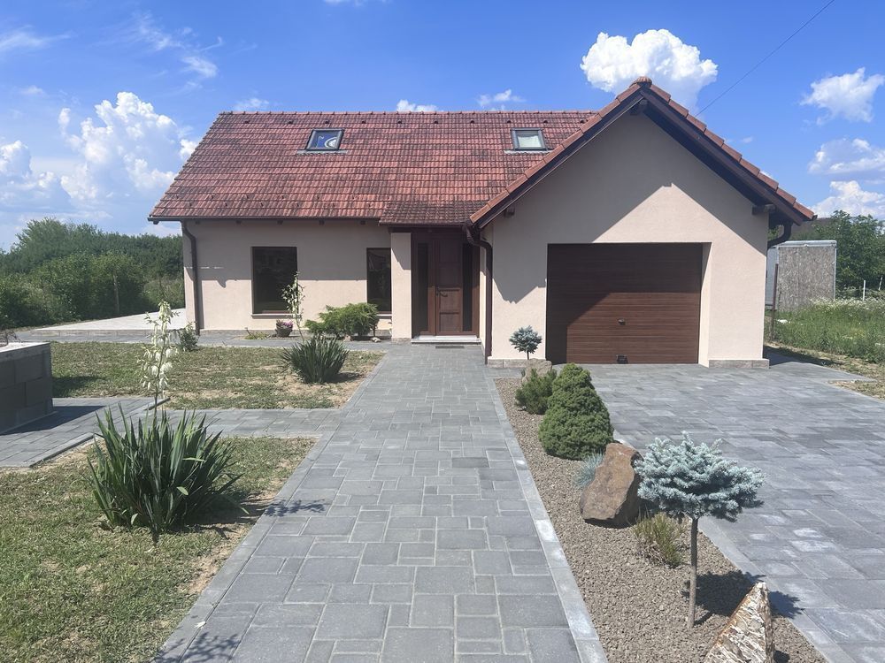 BRASADAS vinde casa individuala spatioasa. - Poză 1