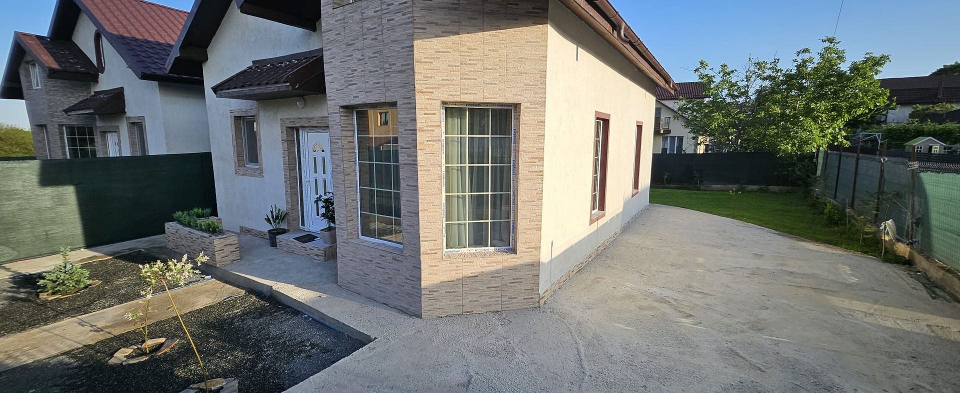 De inchiriat, vila noua - Bariera  Traian - Lacul Brates - Poză 10