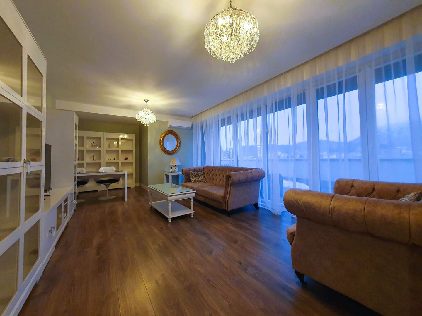 Penthouse cu 2 parcări subterane, vedere panoramică spre Tâmpa – Centrul Civic - Poză 2