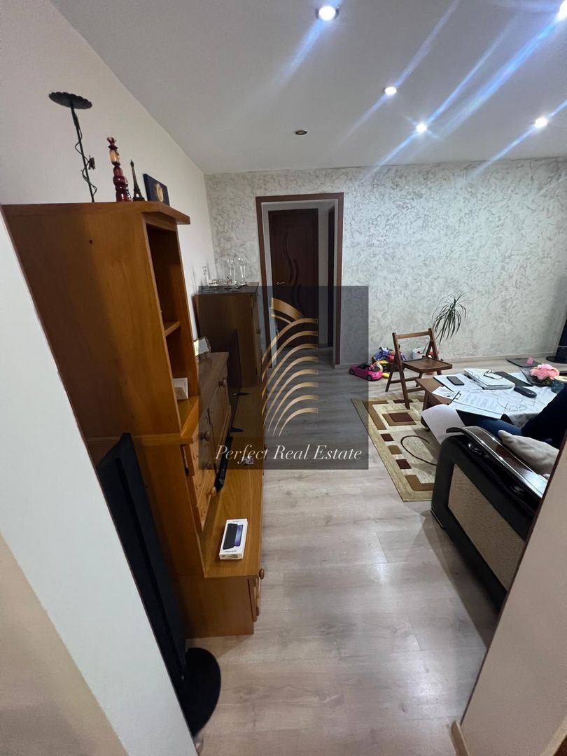 De vânzare –  EXCLUSIVITATE! Apartament 3 camere, semi confort I, - Poză 4