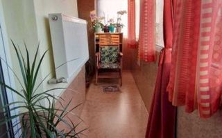 De vanzare Apartament 3 camere Gorjului - Poză 4