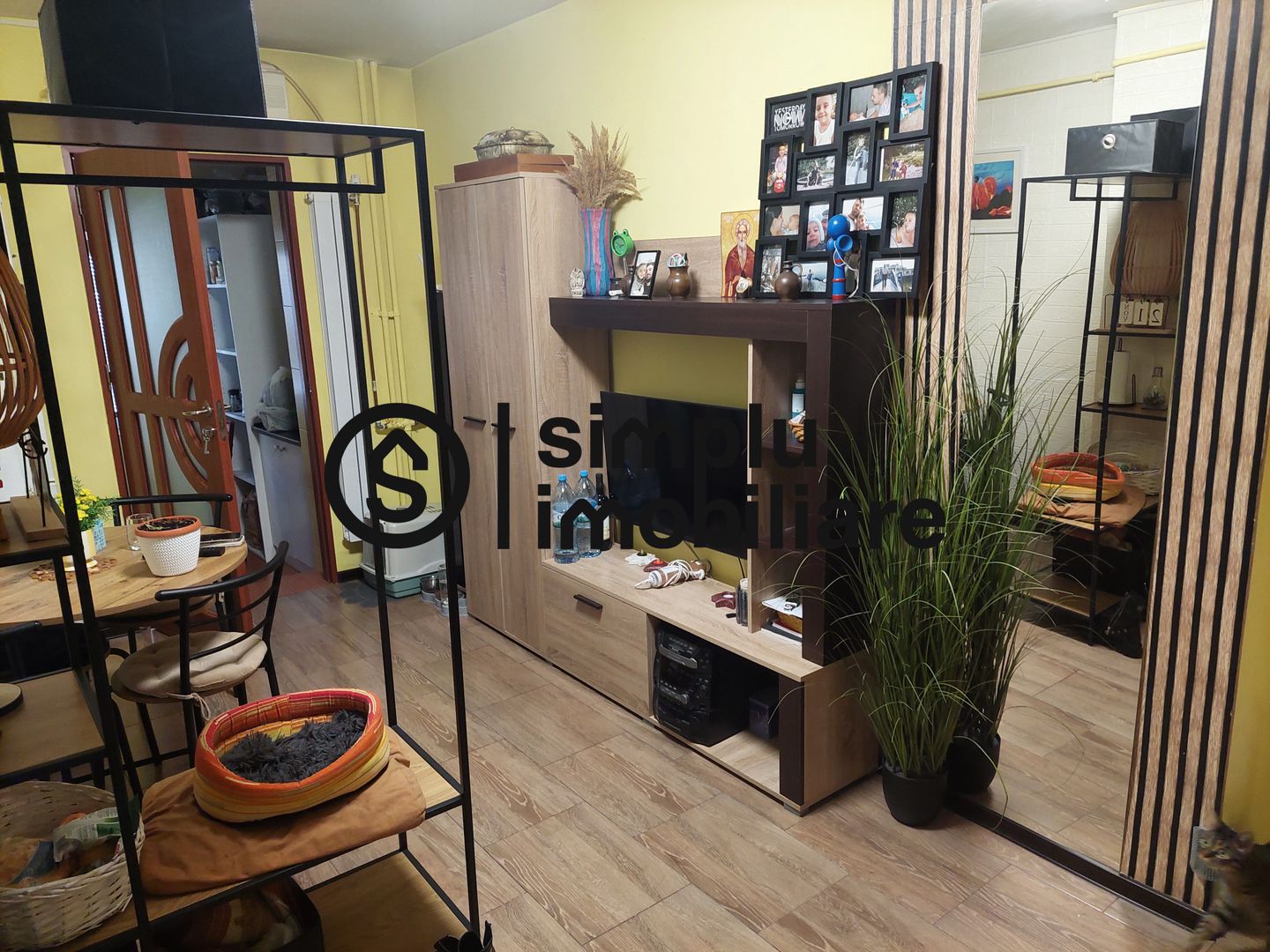 2 decomandate, parter, balcon, Sarari - 106 000 Euro - Poză 4