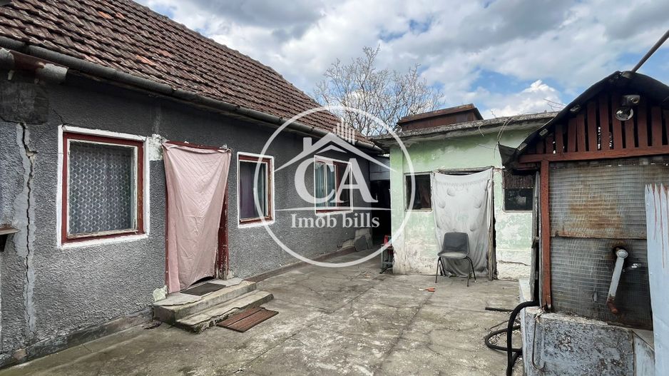 Casa de vanzare cu 5 camere in Oșorhei, Bihor - Poză 2