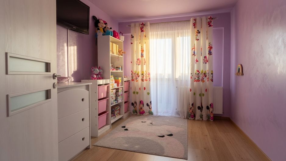 Apartament cu 3 decomandat de vânzare pe Calea Bucuresti 63 mp+balcon - Poză 3