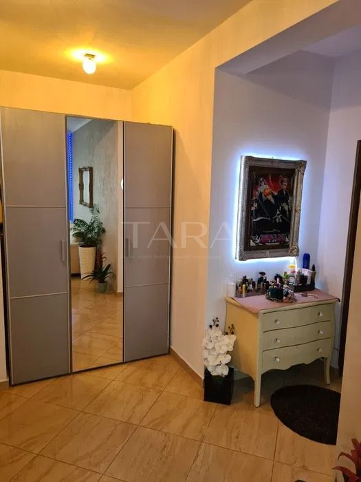Apartament la cheie, mobilat, utilat, parcare inclusă. Mutare imediată - Poză 6