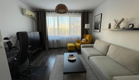 APARTAMENT 2 CAMERE -SALA PALATULUI